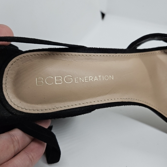 BCBGENERATION Debby Suede Block-Heel Sandals black size 6.5 - Picture 5 of 10